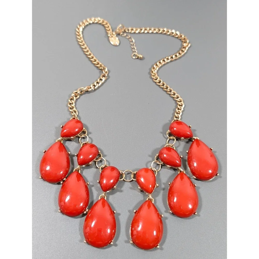 Charming Charlie Red Orange Teardrop‎ Statement Necklace Gold Tone 19